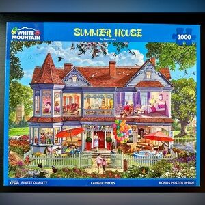 White Mountain - Vibrant Summer House Puzzle - 1,000 pieces